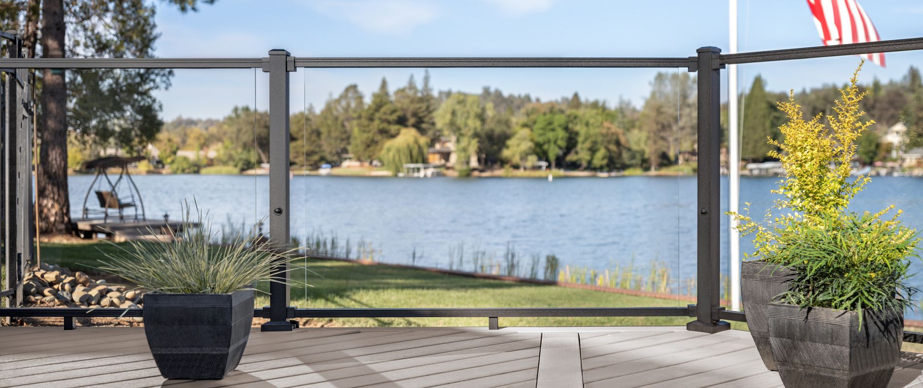 Trex Signature® Glass Railing